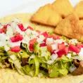 Gyro w/ homemade pita chips